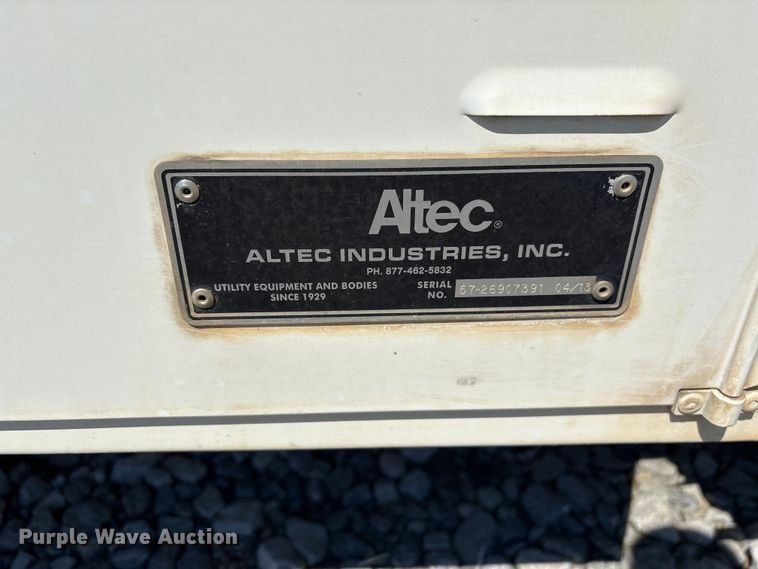 image for item YA3101 2013 Ford F450 Super Duty utility / service truck