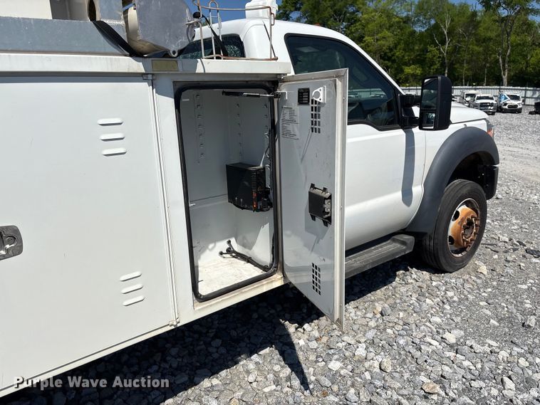image for item YA3101 2013 Ford F450 Super Duty utility / service truck