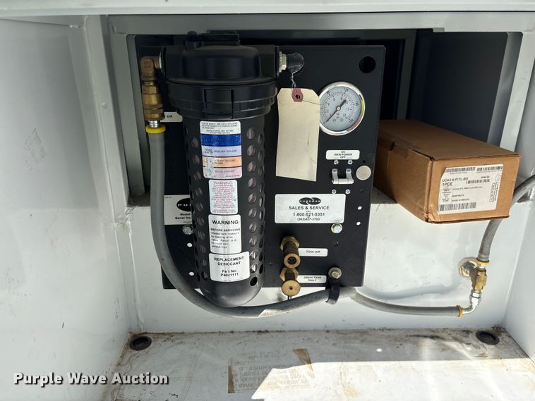 image for item YA3101 2013 Ford F450 Super Duty utility / service truck