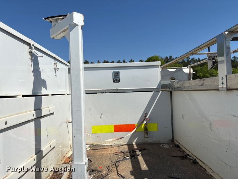 image for item YA3101 2013 Ford F450 Super Duty utility / service truck