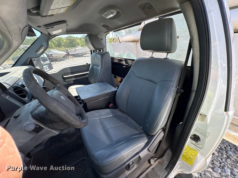 image for item YA3101 2013 Ford F450 Super Duty utility / service truck