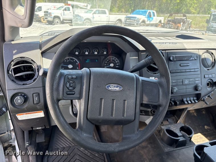 image for item YA3101 2013 Ford F450 Super Duty utility / service truck
