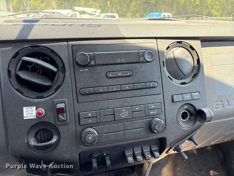 image for item YA3101 2013 Ford F450 Super Duty utility / service truck