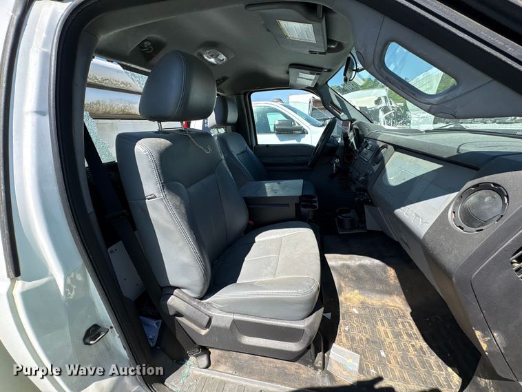 image for item YA3101 2013 Ford F450 Super Duty utility / service truck