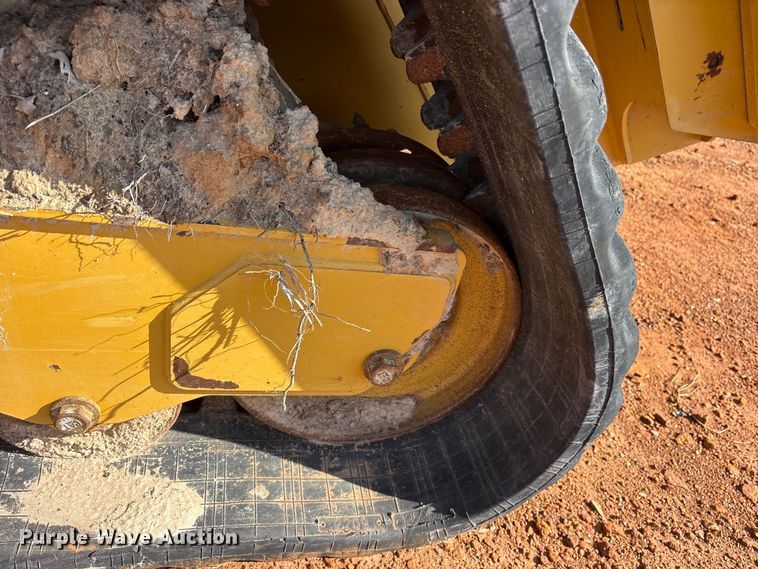image for item YA3148 2020 Caterpillar 299D3 XE tracked skid steer loader