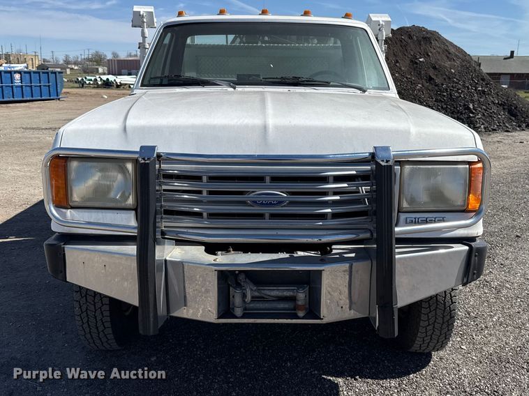 image for item DR1046 1991 Ford F350 utility bed pickup truck