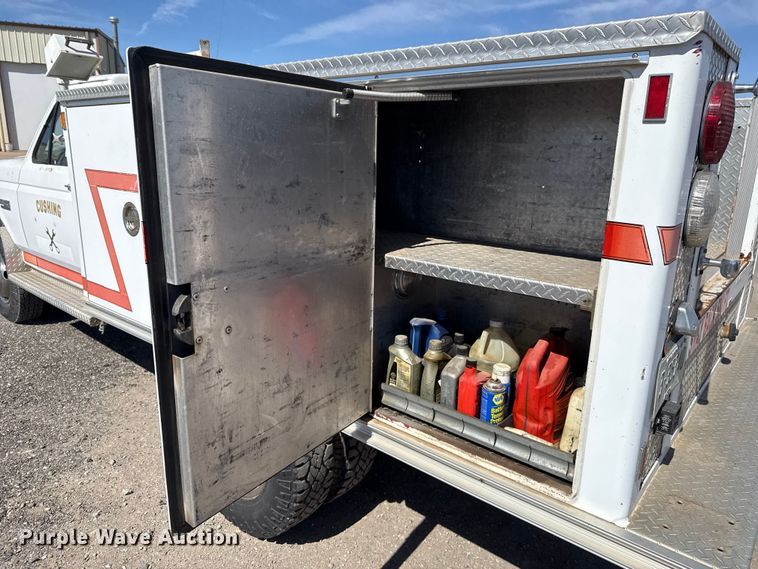 image for item DR1046 1991 Ford F350 utility bed pickup truck