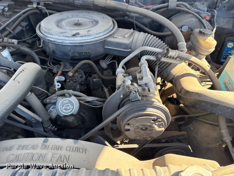 image for item DR1046 1991 Ford F350 utility bed pickup truck