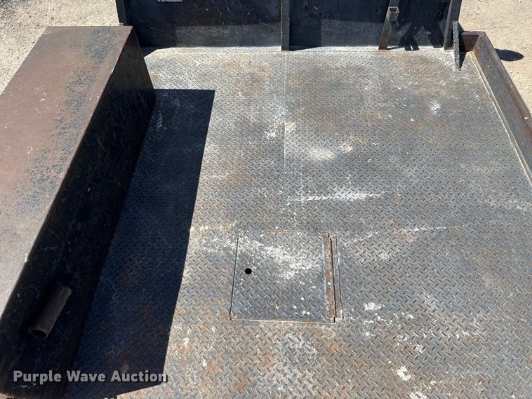 image for item DR1047 2006 Ford F550 Super Duty XL flatbed truck