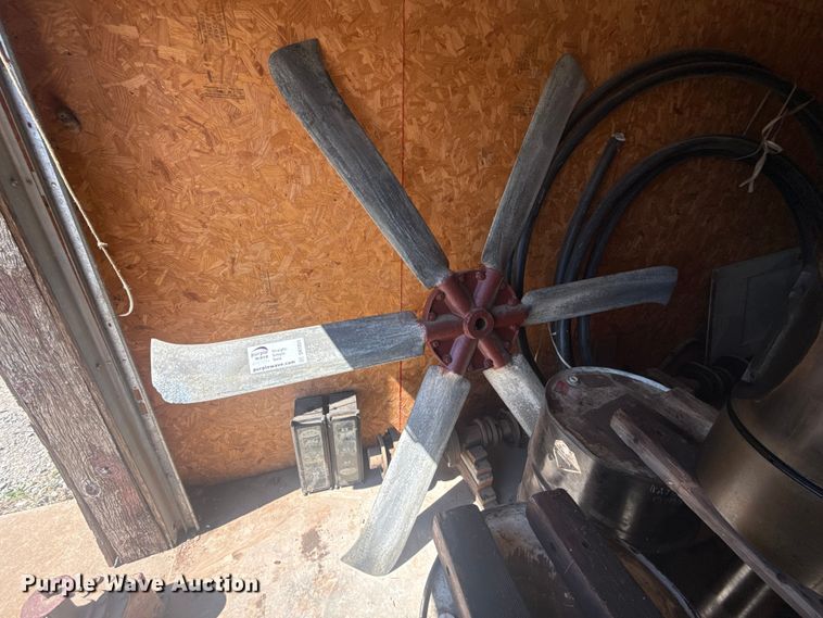 image for item DR1051 Fan