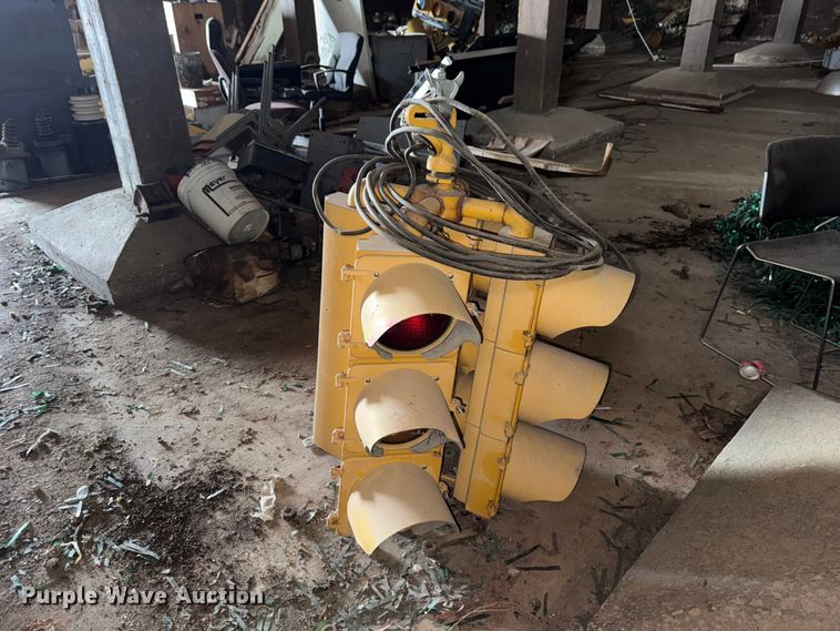 image for item DR1063 Traffic light