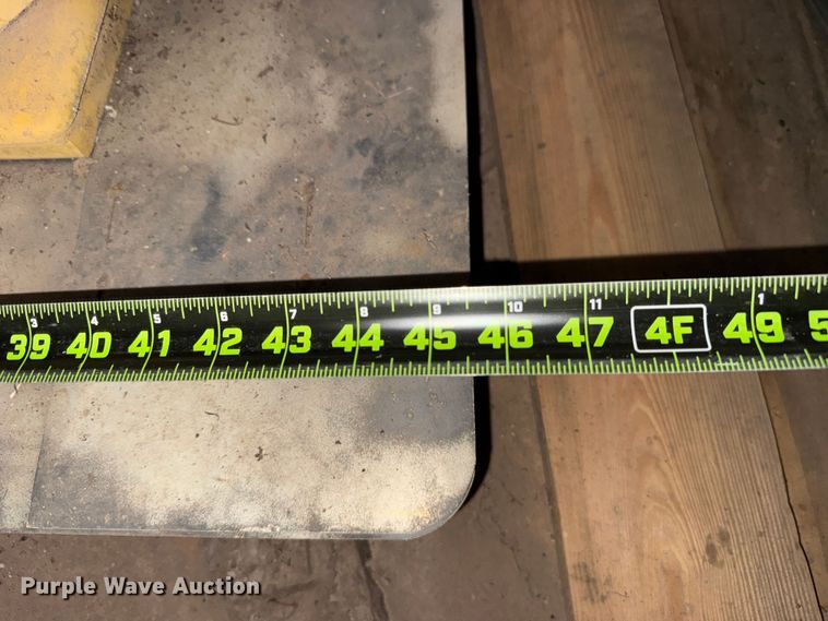 image for item DR1065 Approximately (10) traffic lights