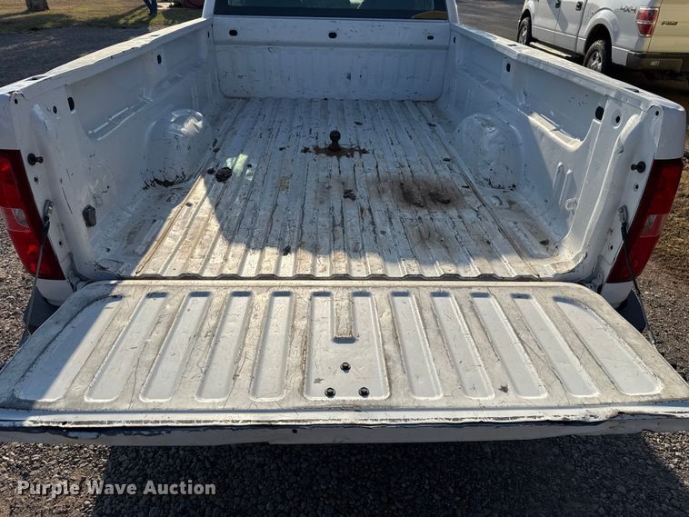 image for item DR1066 2011 Chevrolet Silverado 2500HD Crew Cab pickup truck
