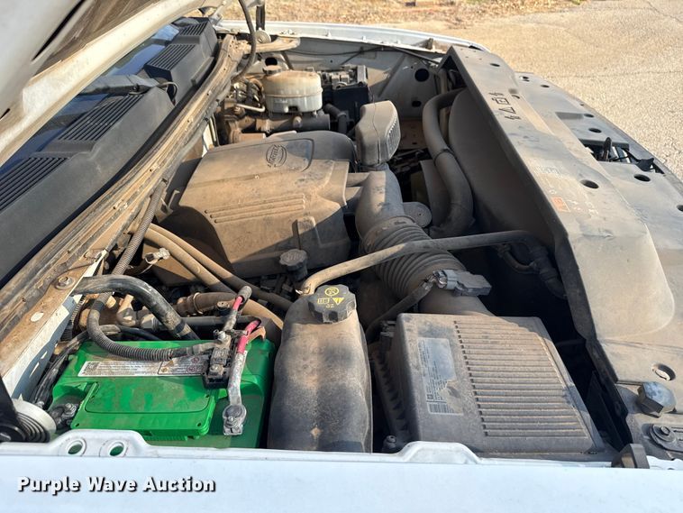 image for item DR1066 2011 Chevrolet Silverado 2500HD Crew Cab pickup truck