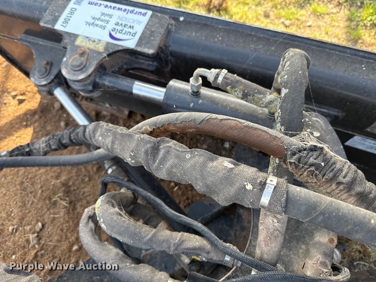 image for item DR1067 2012 Caterpillar 231-5275 skid steer dozer blade