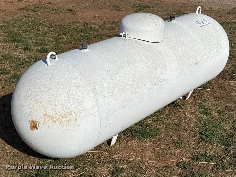 image for item DR1069 2001 National BD propane tank