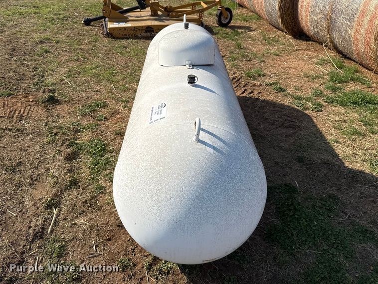 image for item DR1069 2001 National BD propane tank