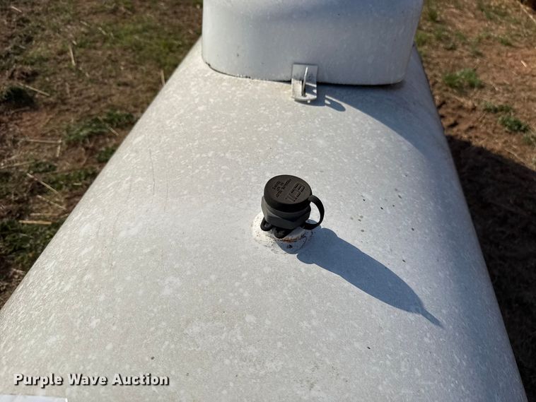 image for item DR1069 2001 National BD propane tank