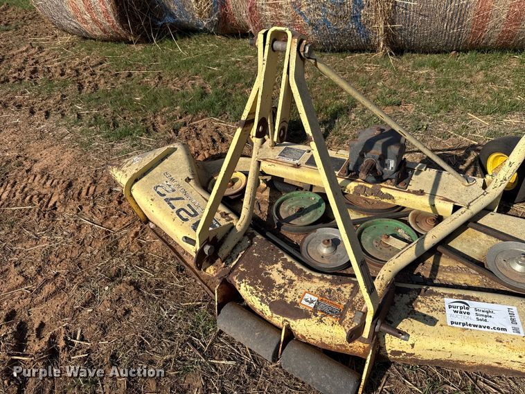 image for item DR1071 John Deere 272 finish mower