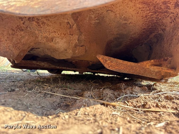 image for item DR1071 John Deere 272 finish mower