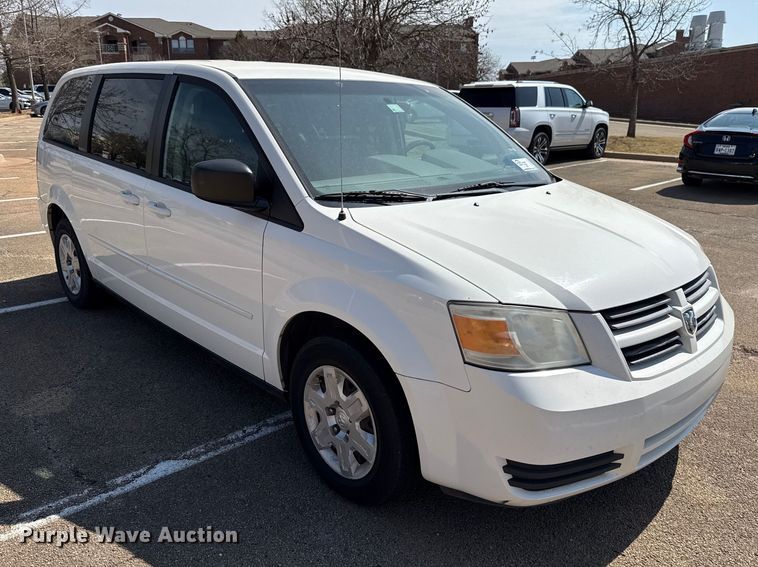 image for item DR1072 2010 Dodge Grand Caravan van