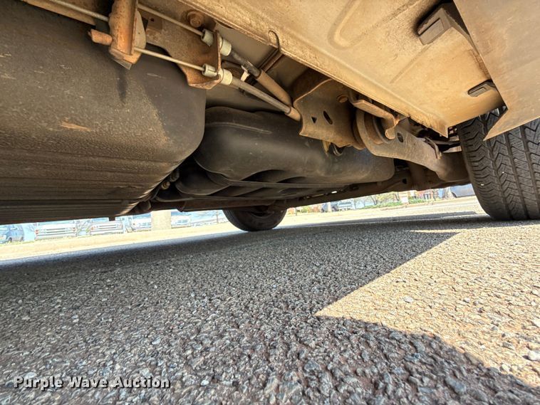 image for item DR1072 2010 Dodge Grand Caravan van
