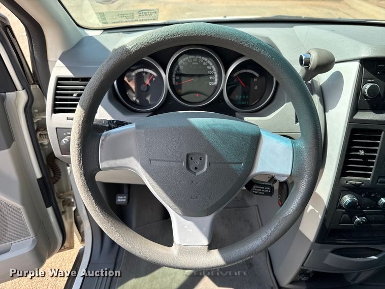 image for item DR1072 2010 Dodge Grand Caravan van