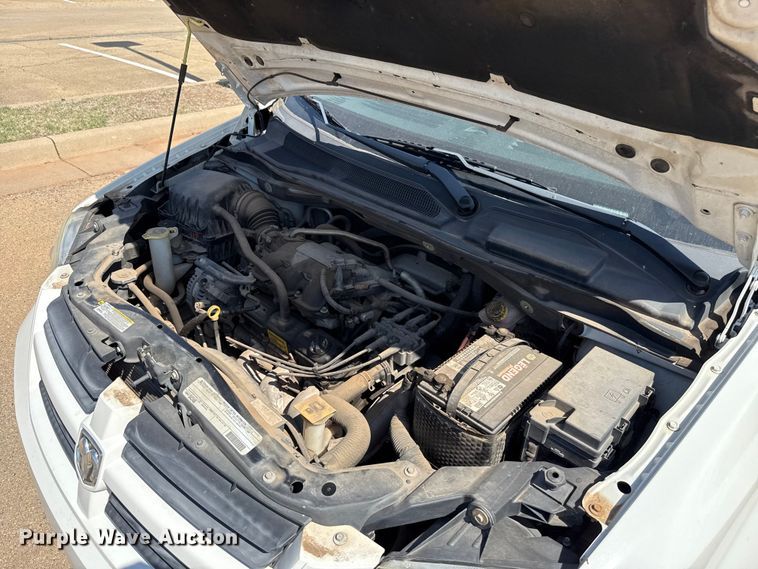 image for item DR1072 2010 Dodge Grand Caravan van