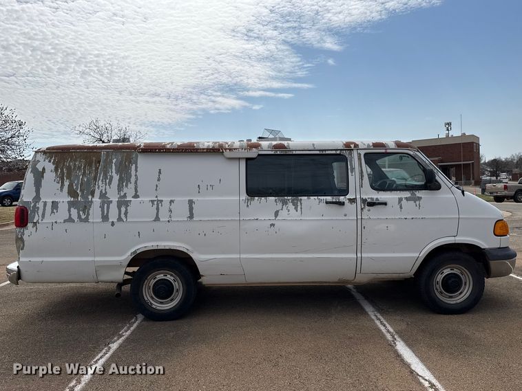 image for item DR1073 2002 Dodge Ram 2500 van