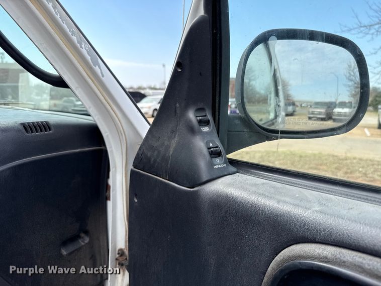 image for item DR1073 2002 Dodge Ram 2500 van
