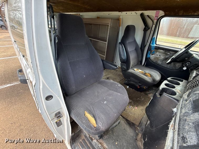 image for item DR1073 2002 Dodge Ram 2500 van
