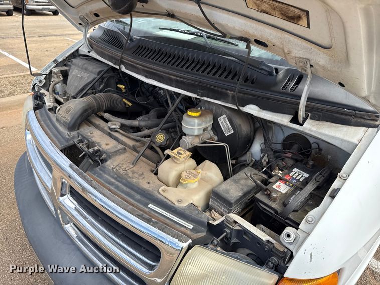 image for item DR1073 2002 Dodge Ram 2500 van