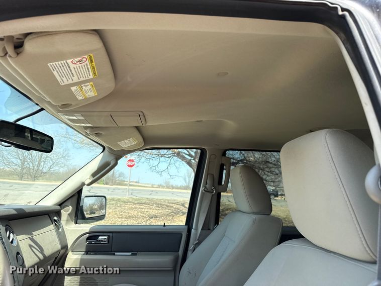 image for item DR1074 2011 Ford Expedition SUV