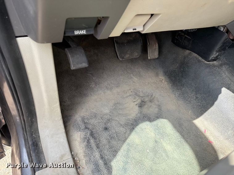 image for item DR1074 2011 Ford Expedition SUV