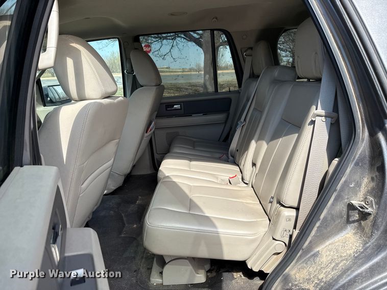 image for item DR1074 2011 Ford Expedition SUV