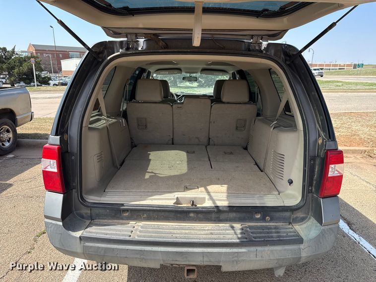 image for item DR1074 2011 Ford Expedition SUV