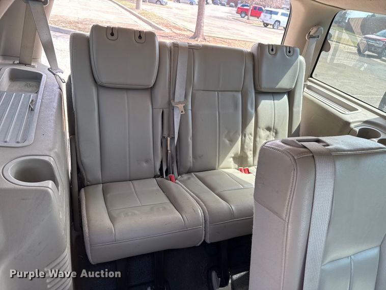 image for item DR1074 2011 Ford Expedition SUV