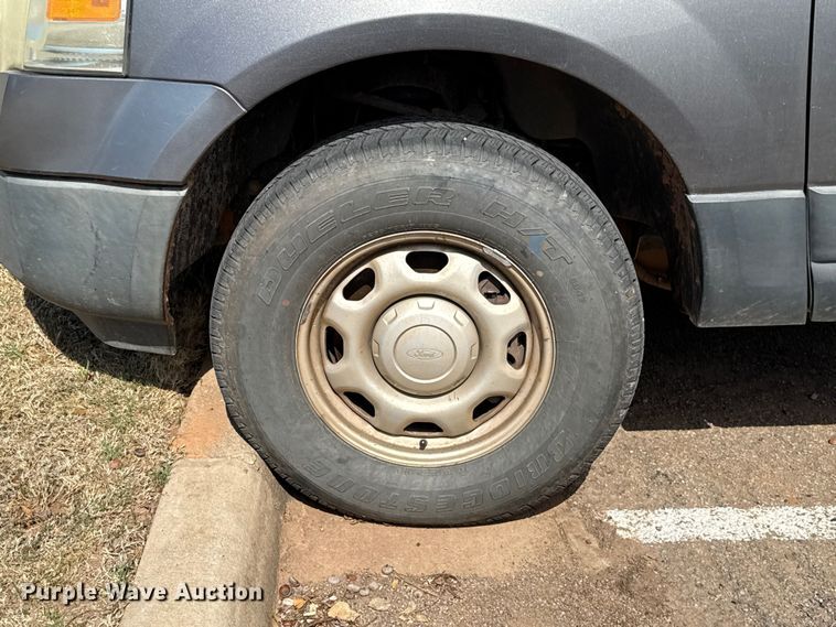 image for item DR1074 2011 Ford Expedition SUV