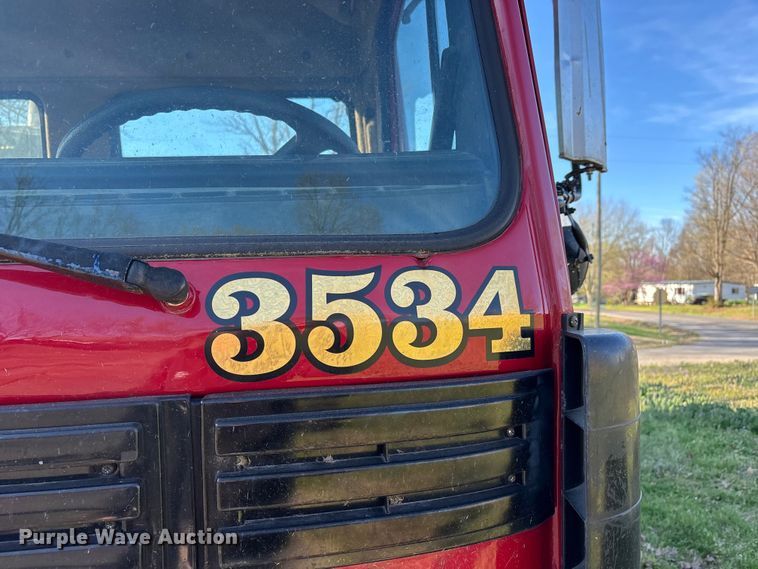 image for item DT0107 1986 Mack MS pumper fire truck