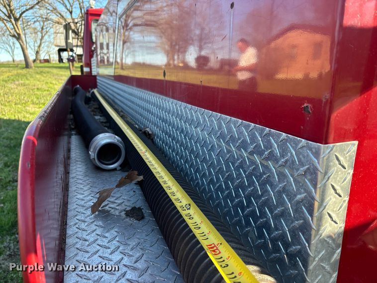 image for item DT0107 1986 Mack MS pumper fire truck