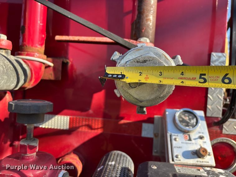 image for item DT0107 1986 Mack MS pumper fire truck