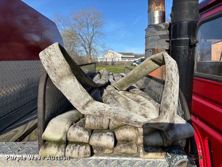 image for item DT0107 1986 Mack MS pumper fire truck