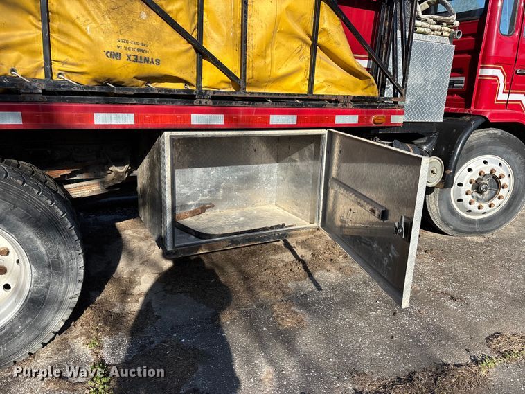 image for item DT0107 1986 Mack MS pumper fire truck