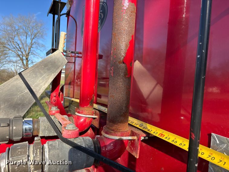 image for item DT0107 1986 Mack MS pumper fire truck