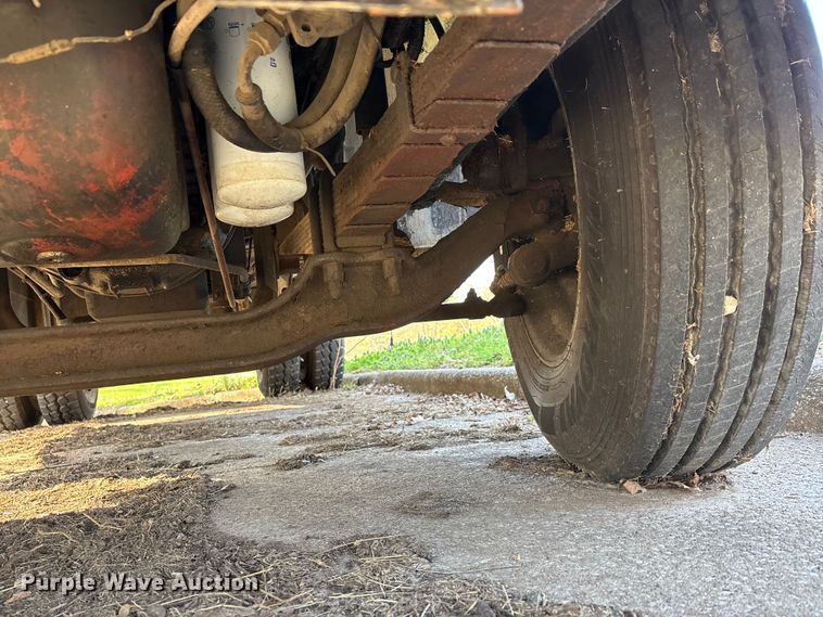 image for item DT0107 1986 Mack MS pumper fire truck