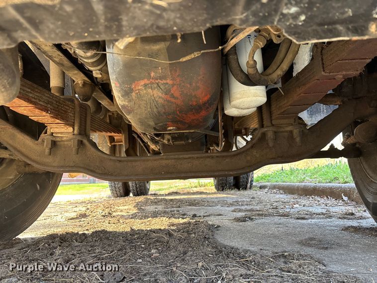 image for item DT0107 1986 Mack MS pumper fire truck