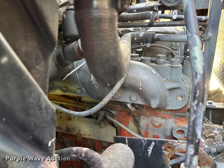 image for item DT0107 1986 Mack MS pumper fire truck