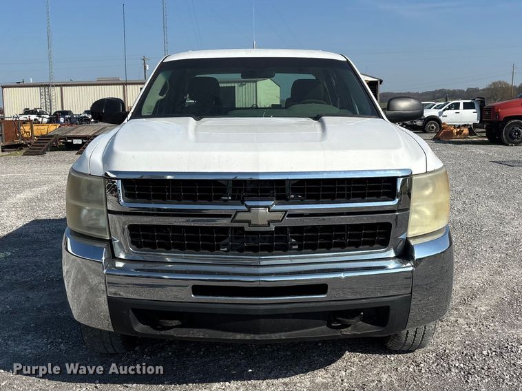 image for item DT0116 2008 Chevrolet Silverado 2500HD Crew Cab pickup truck