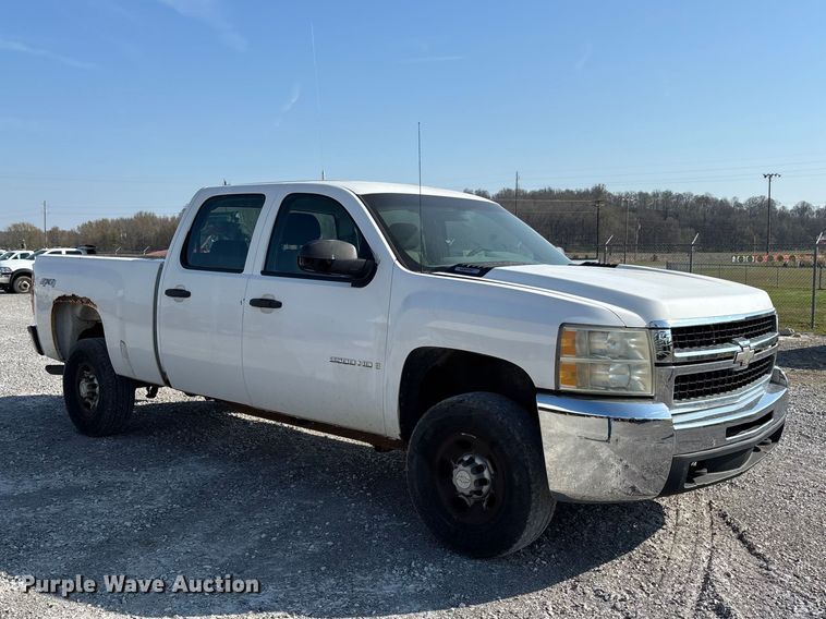 image for item DT0116 2008 Chevrolet Silverado 2500HD Crew Cab pickup truck