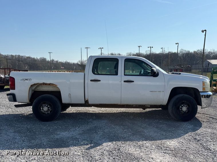 image for item DT0116 2008 Chevrolet Silverado 2500HD Crew Cab pickup truck
